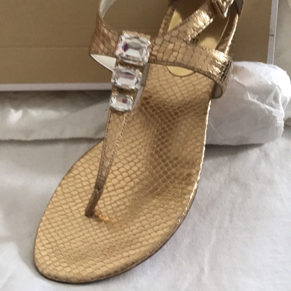 Ladies Michael by Michael Kors Sandals leather Tstrap  Marigold Rhinestones 8.5m - Picture 2 of 15